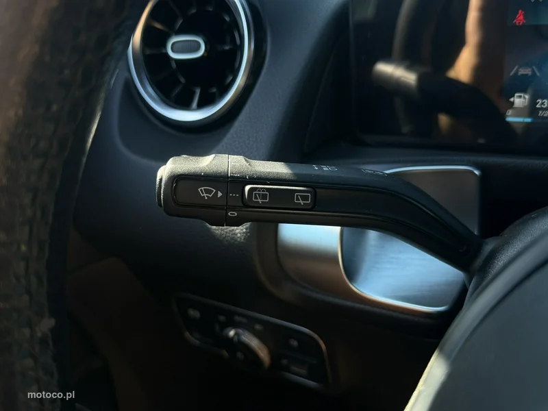 Mercedes-Benz GLB X247 12