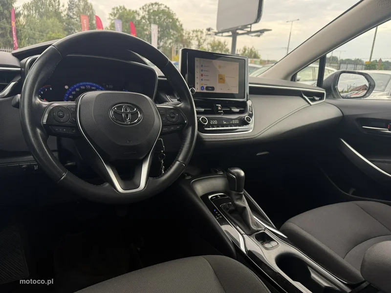 Toyota Corolla E210 15