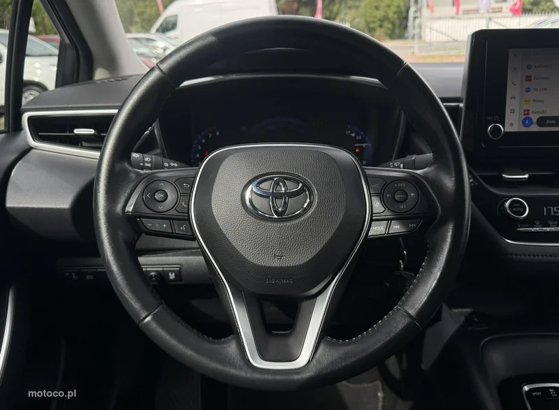 Toyota Corolla E210 15