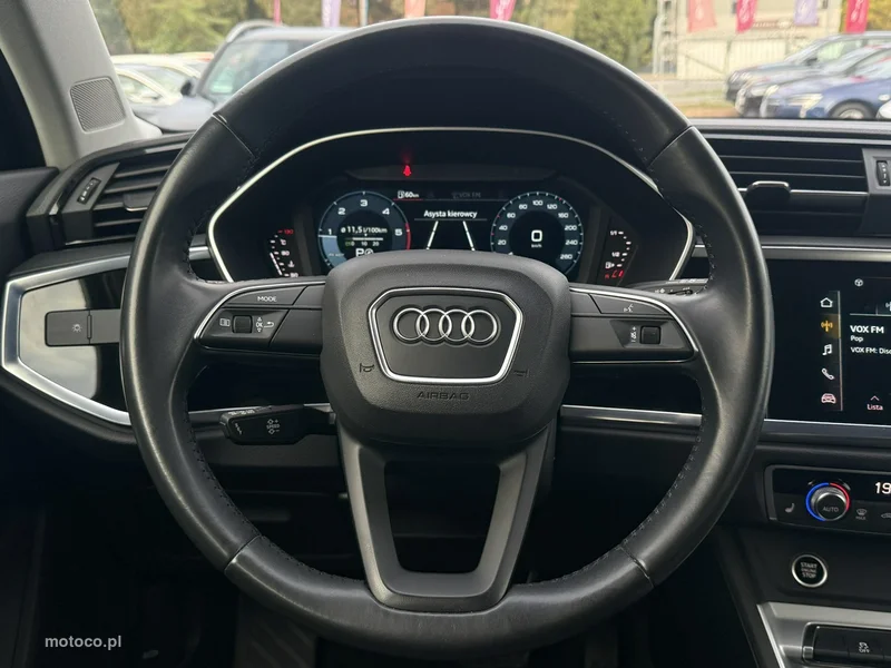 Audi Q3 F3 13