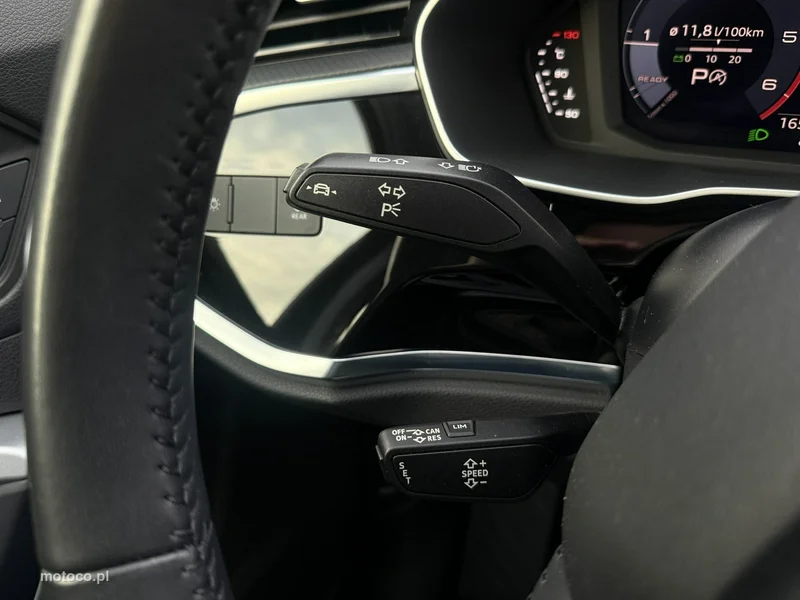Audi Q3 F3 17