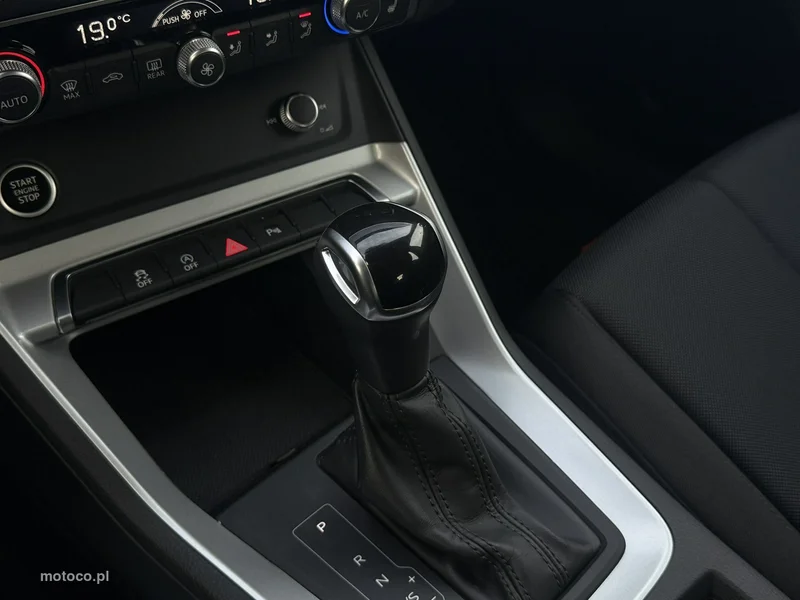 Audi Q3 F3 25