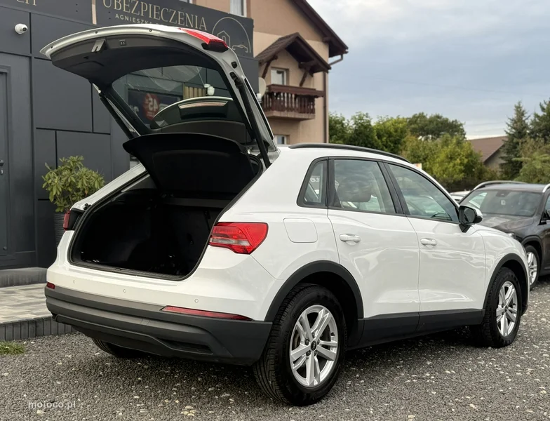 Audi Q3 F3 31