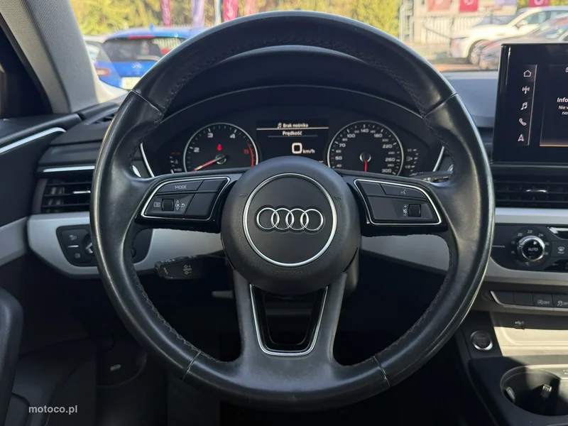 Audi A4 B9 15