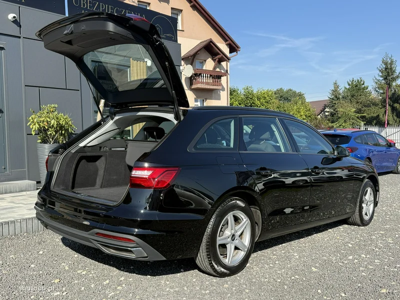 Audi A4 B9 32