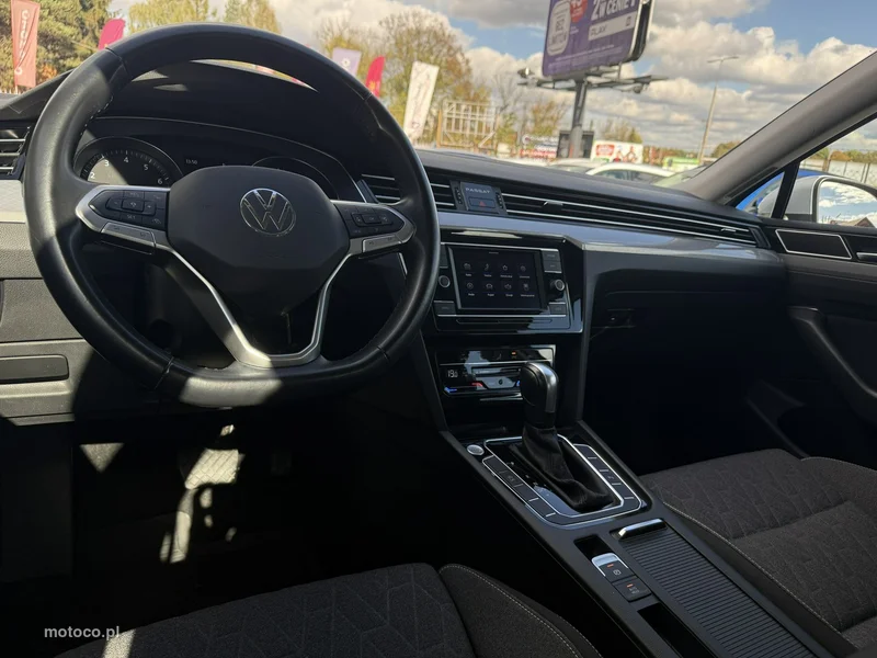 Volkswagen Passat Variant B8 12