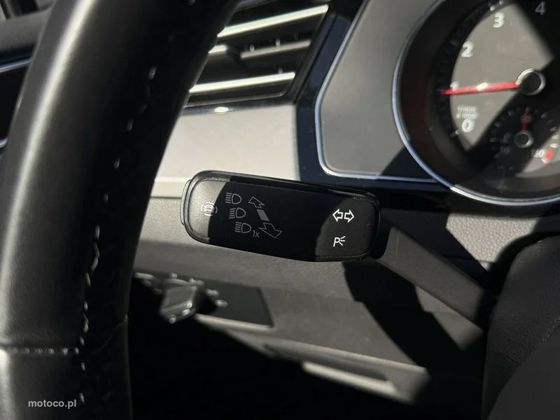 Volkswagen Passat Variant B8 17