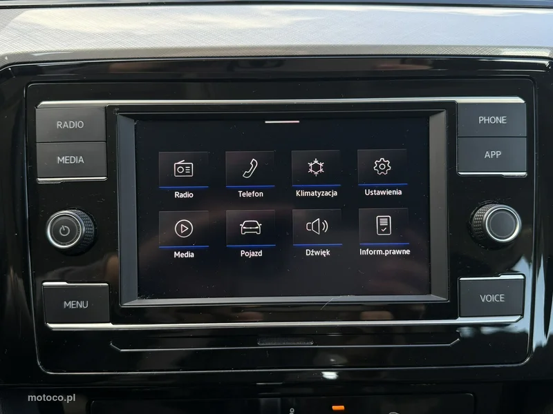 Volkswagen Passat Variant B8 21