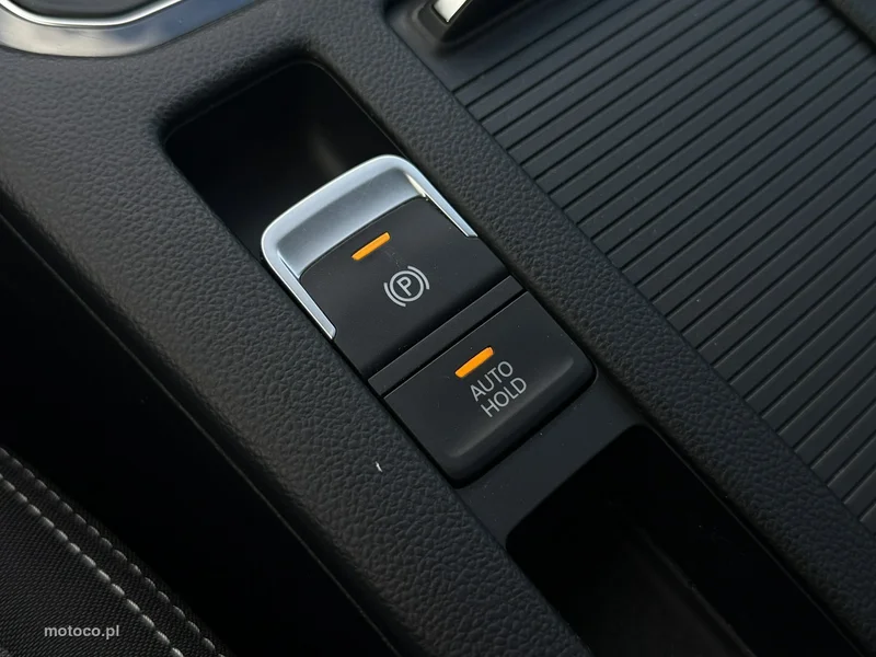 Volkswagen Passat Variant B8 26