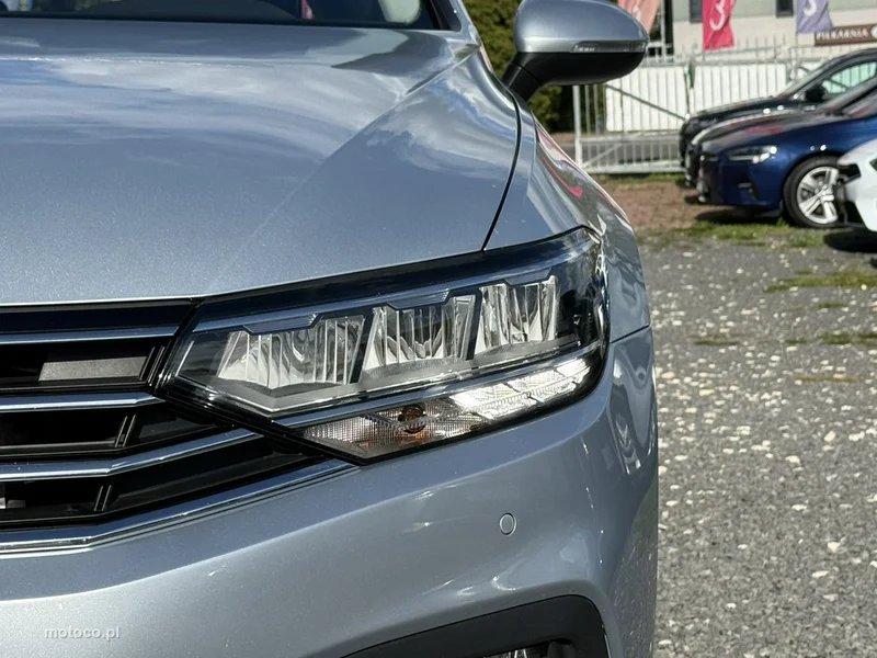 Volkswagen Passat Variant B8 4