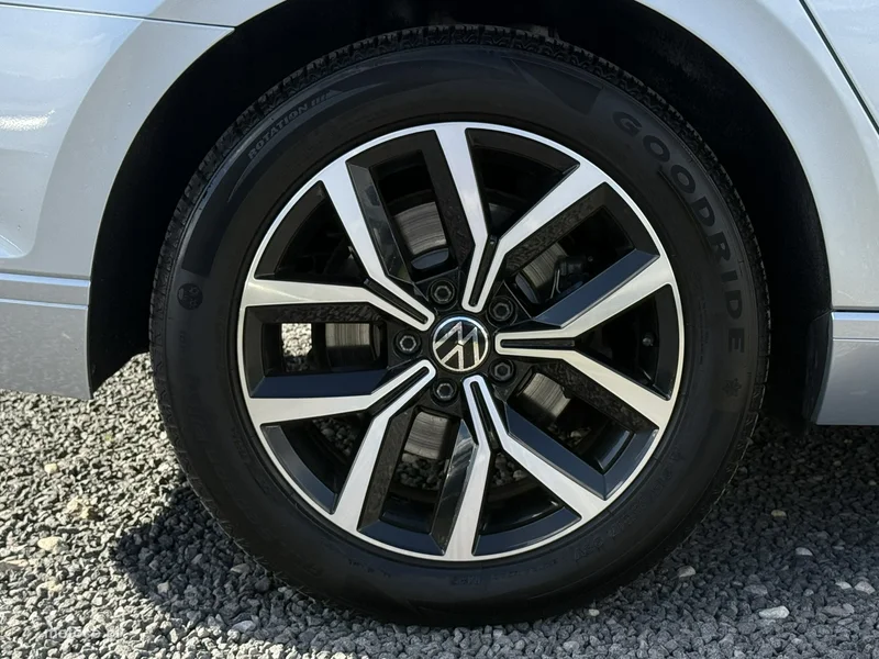 Volkswagen Passat Variant B8 33