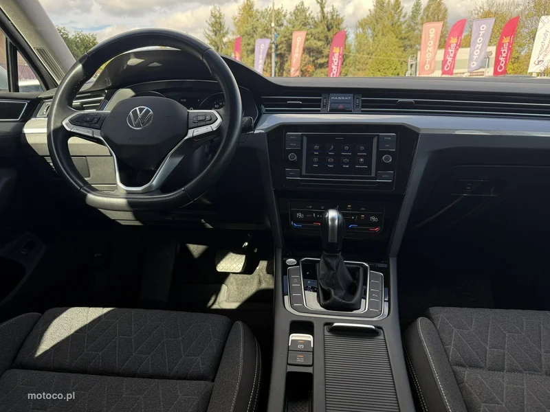 Volkswagen Passat Variant B8 10