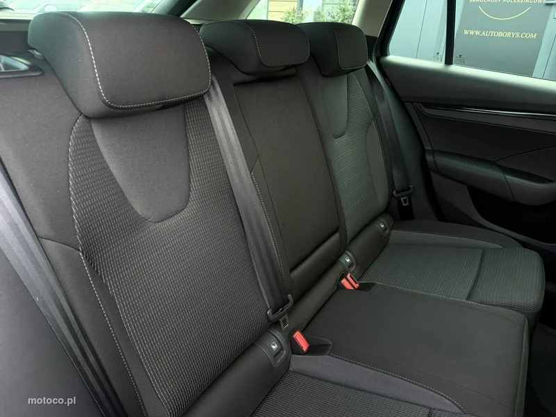 Skoda Octavia IV 31