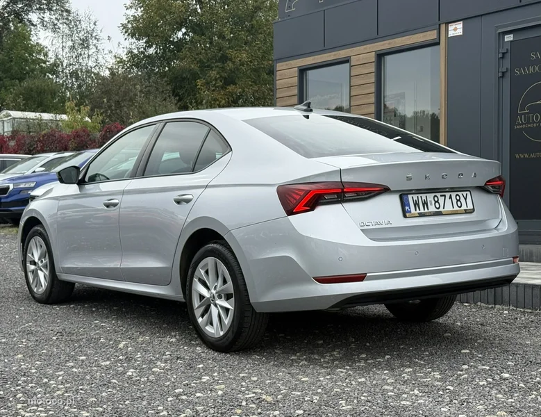 Skoda Octavia IV 6