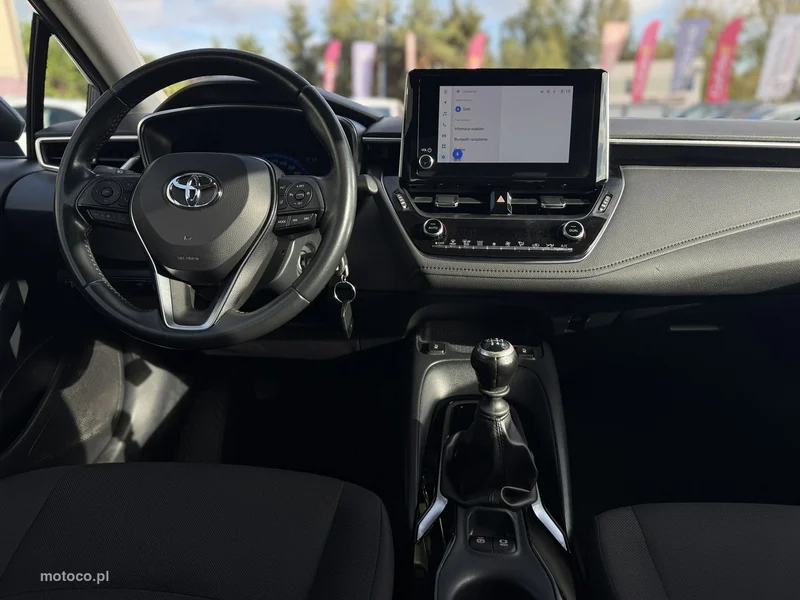 Toyota Corolla E210 12