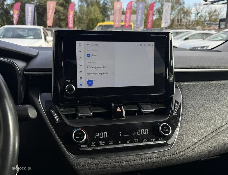 Toyota Corolla E210 21