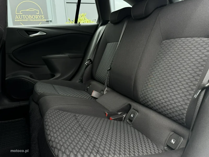 Opel Astra K 19