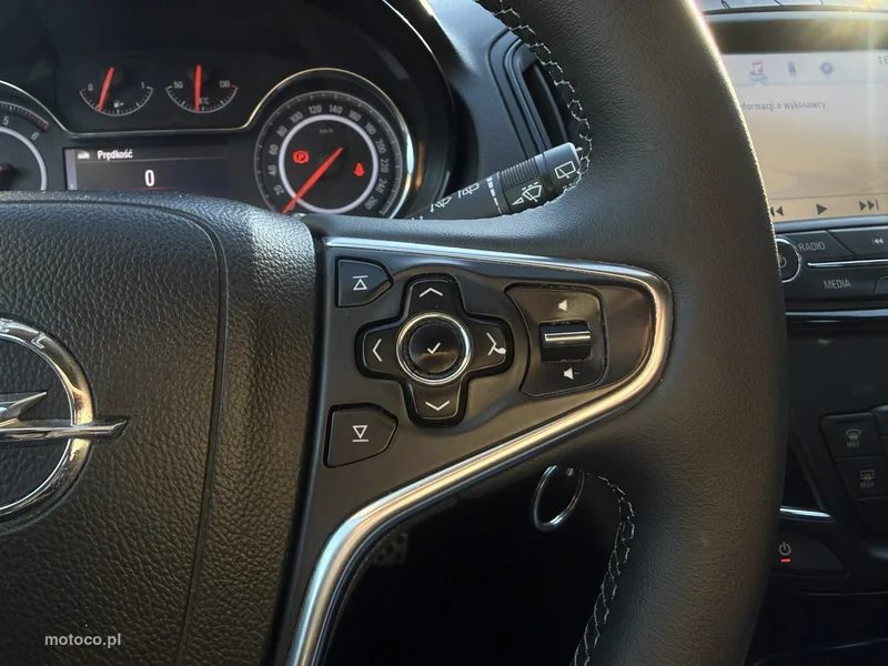 Opel Insignia A 8