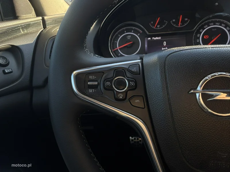 Opel Insignia A 9