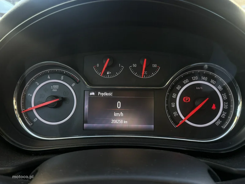 Opel Insignia A 10