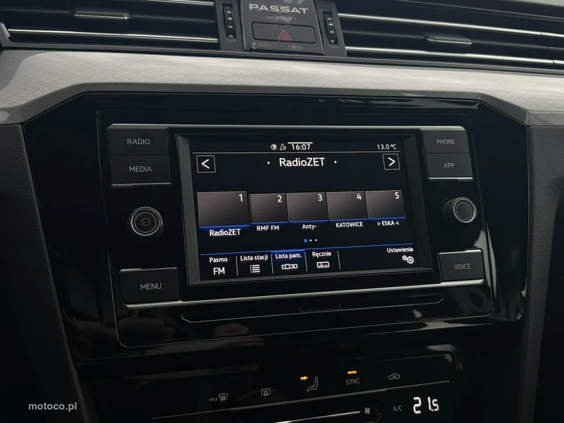Volkswagen Passat Variant B8 11