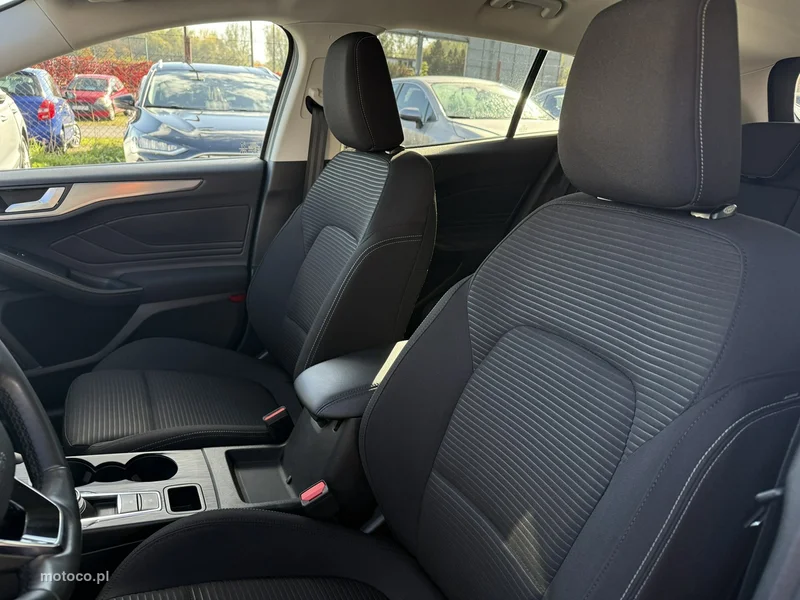 Ford Focus IV 10