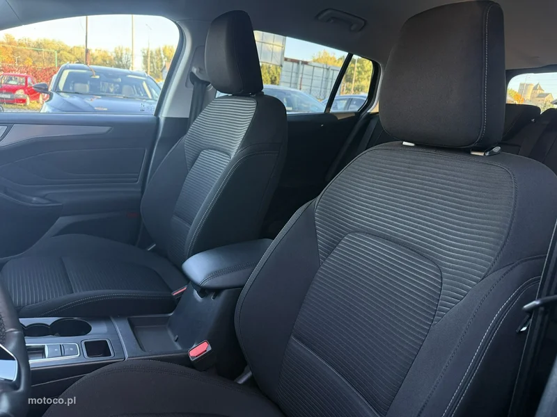 Ford Focus IV 10
