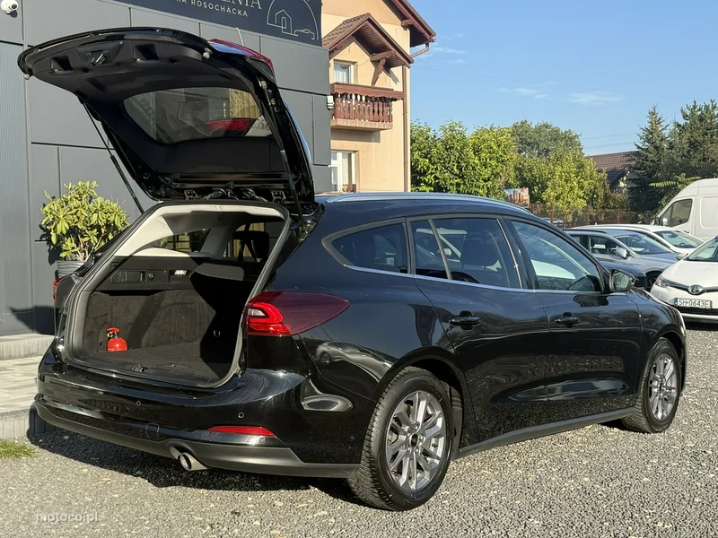 Ford Focus IV 32