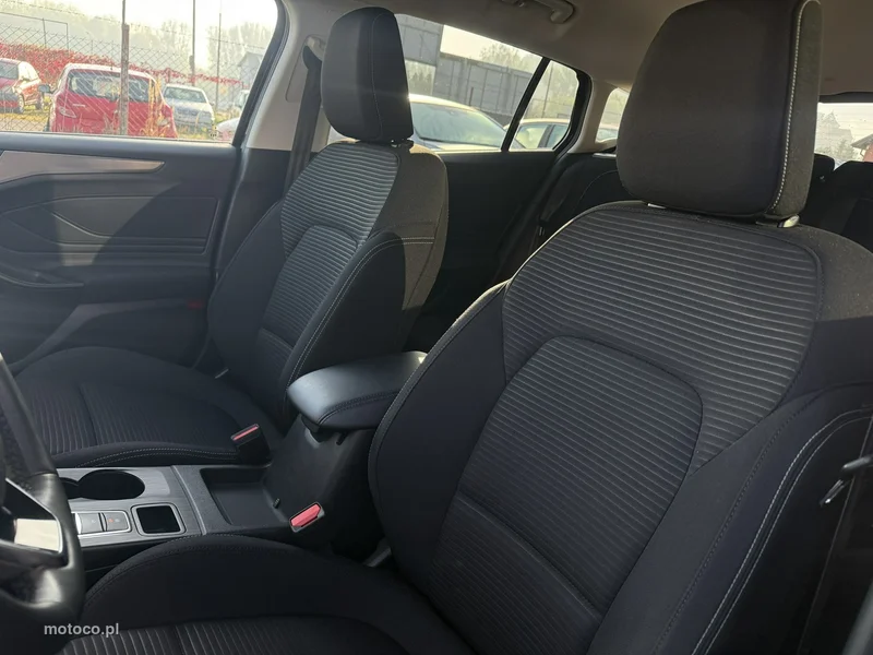 Ford Focus IV 10