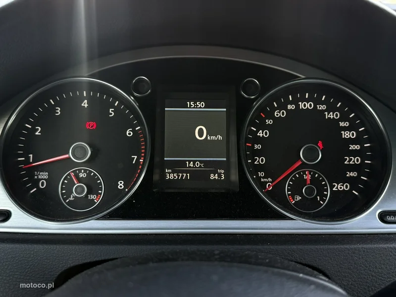 Volkswagen Passat B7 11