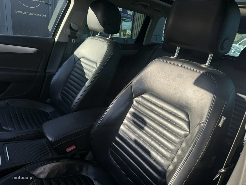 Volkswagen Passat B7 5