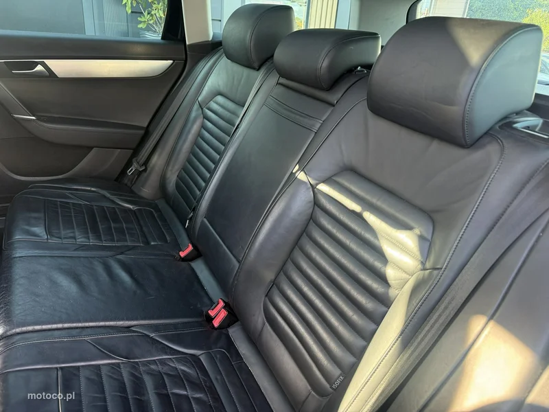 Volkswagen Passat B7 6