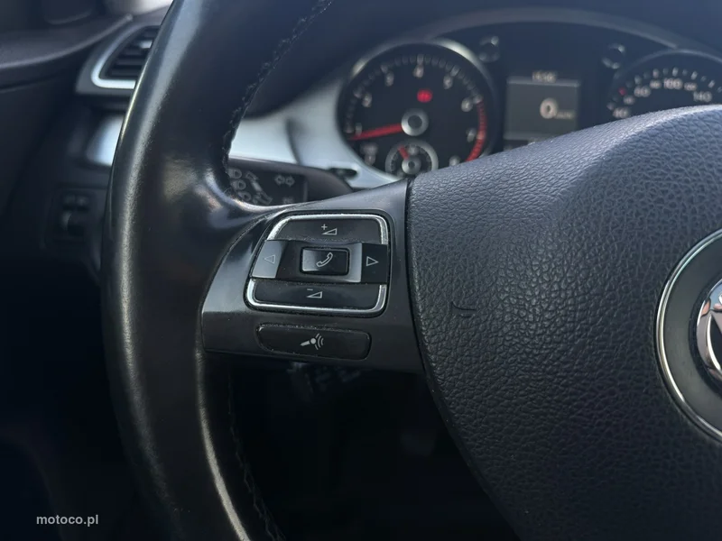 Volkswagen Passat B7 8