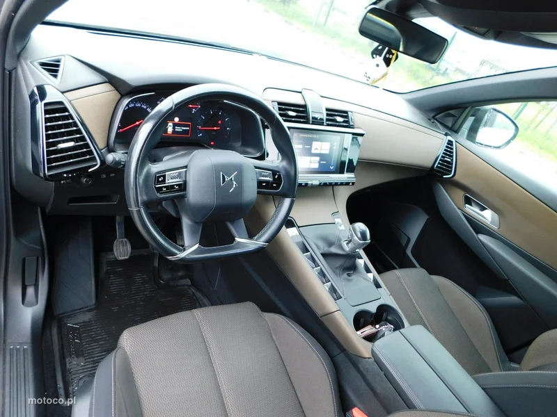 DS Automobiles DS 7 Crossback 15