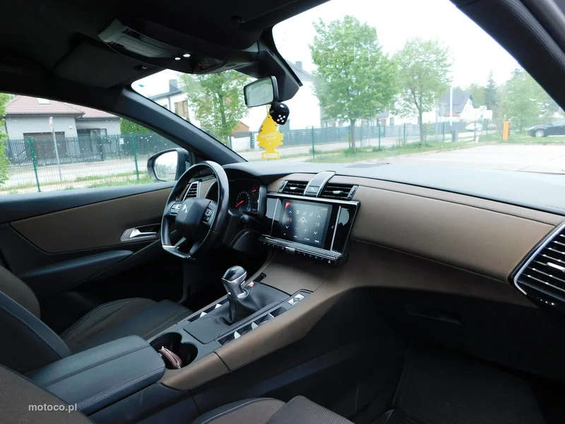DS Automobiles DS 7 Crossback 8