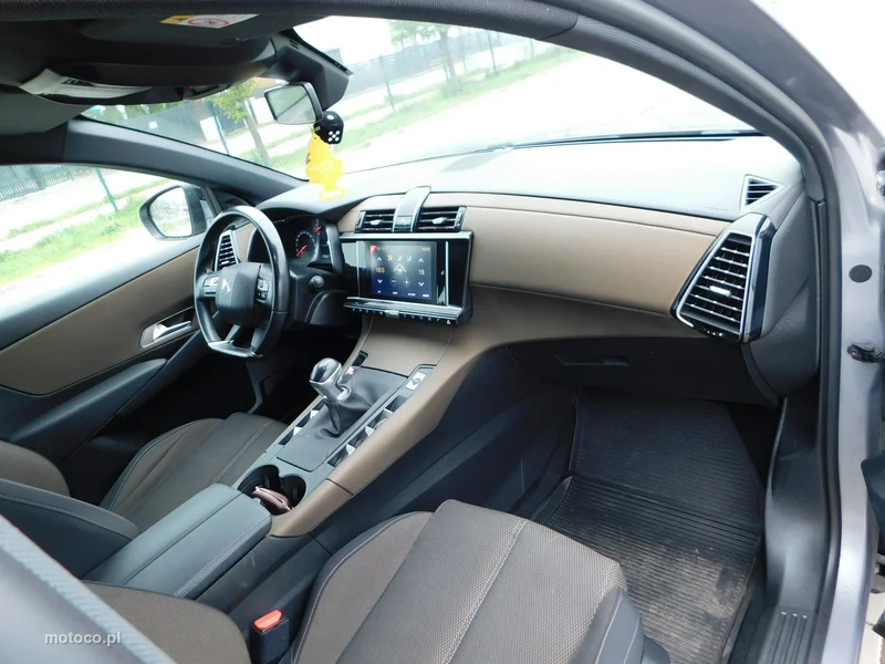 DS Automobiles DS 7 Crossback 9