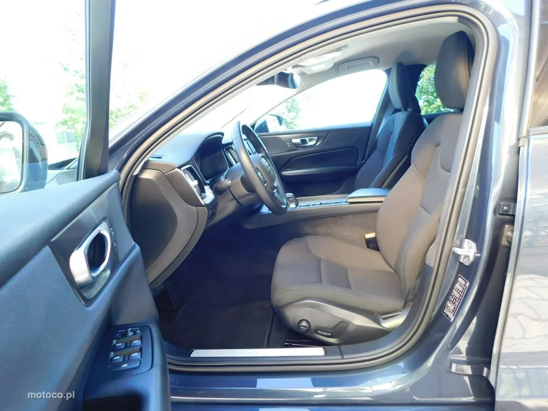 Volvo V60 7