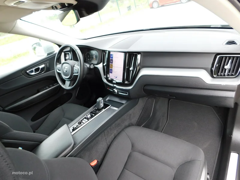 Volvo XC 60 8