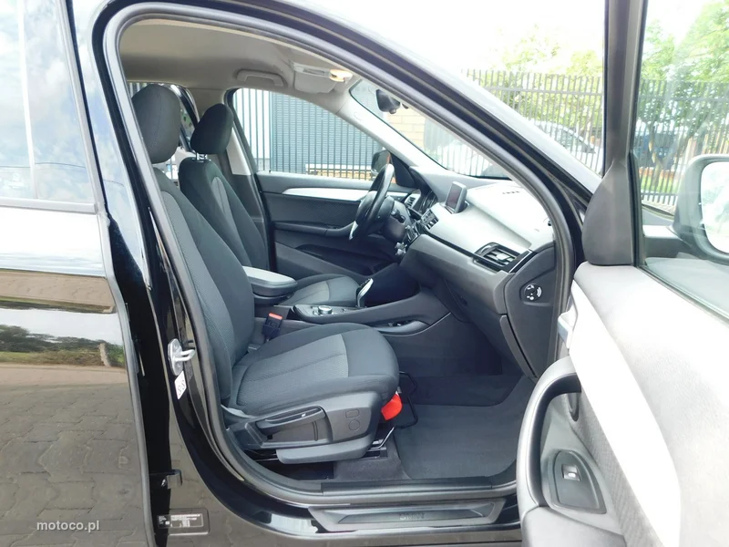 BMW X1 F48 7