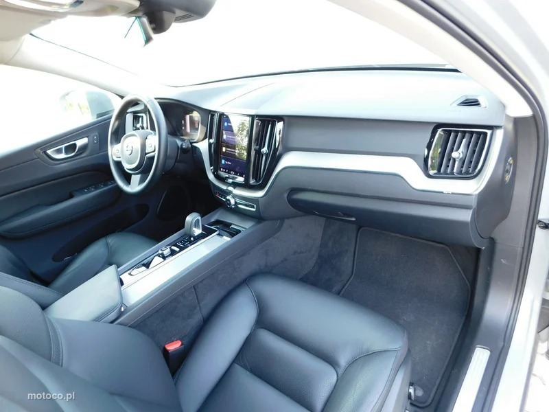 Volvo XC 60 8