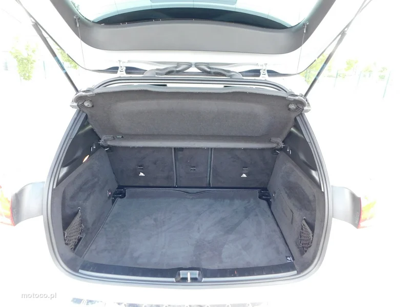 Mercedes-Benz GLA H247 200 22