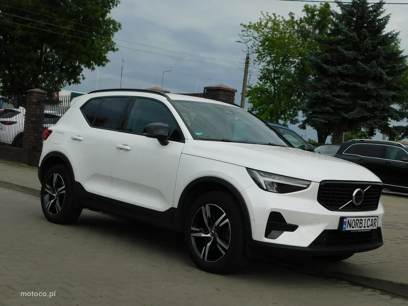 Volvo XC 40 4