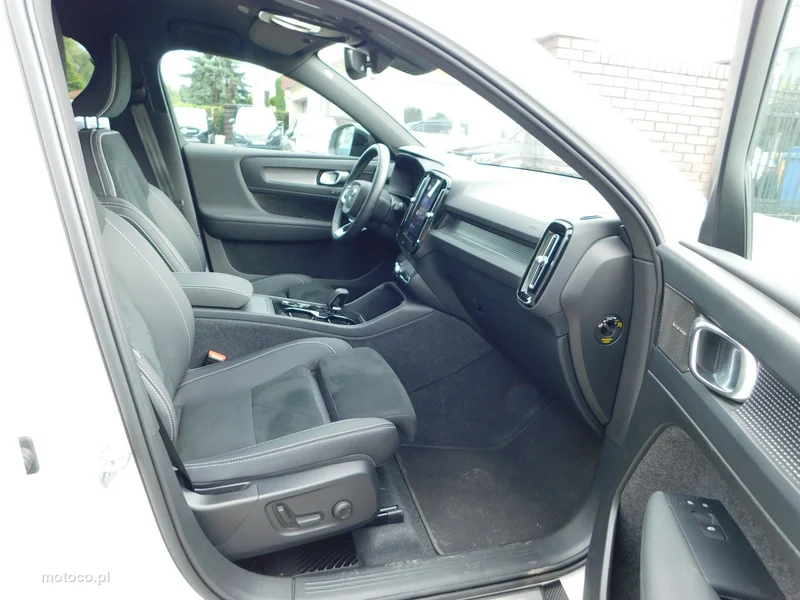 Volvo XC 40 8