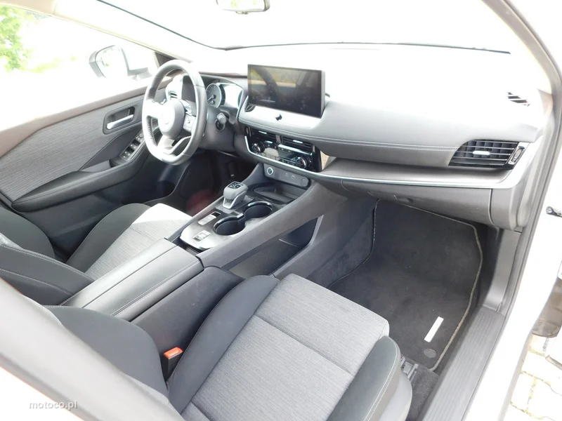 Nissan X-Trail 7