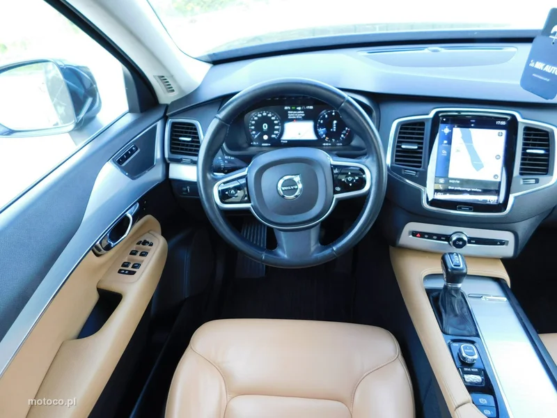 Volvo XC 90 15