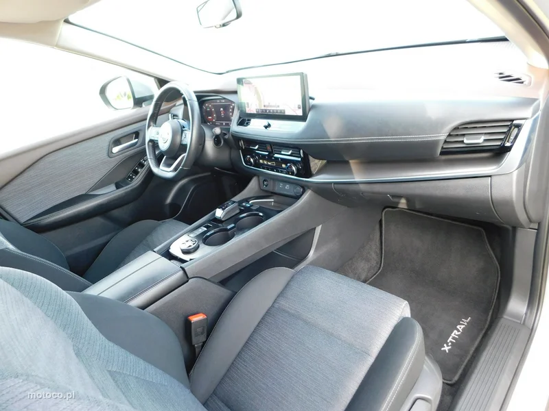 Nissan X-Trail 7