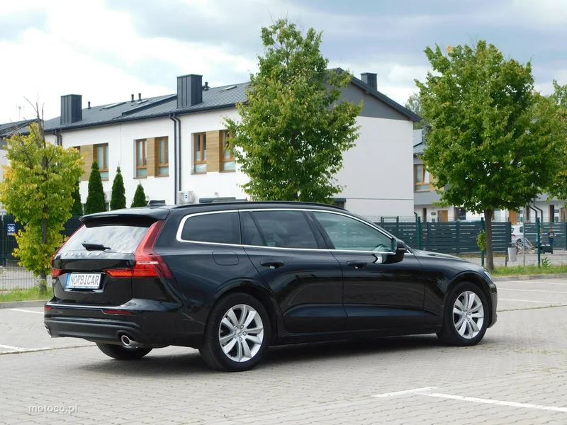 Volvo V60 4