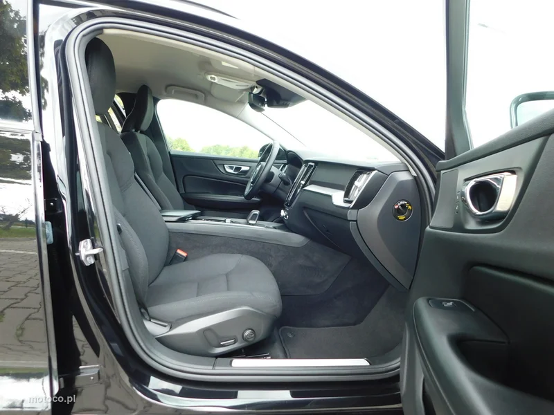 Volvo V60 8