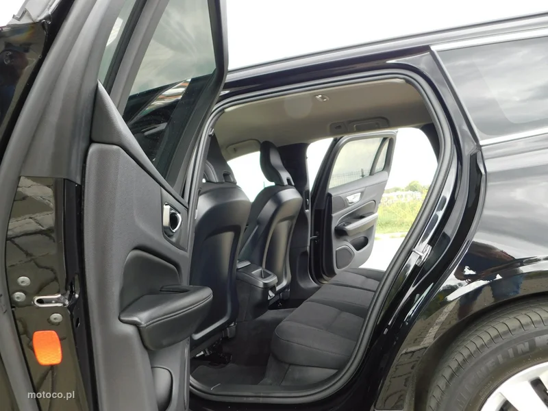 Volvo V60 10
