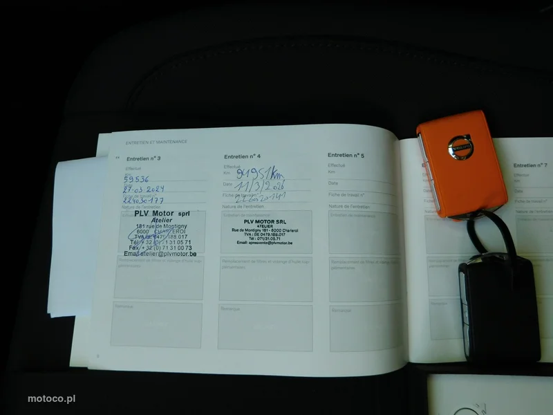 Volvo XC 40 22